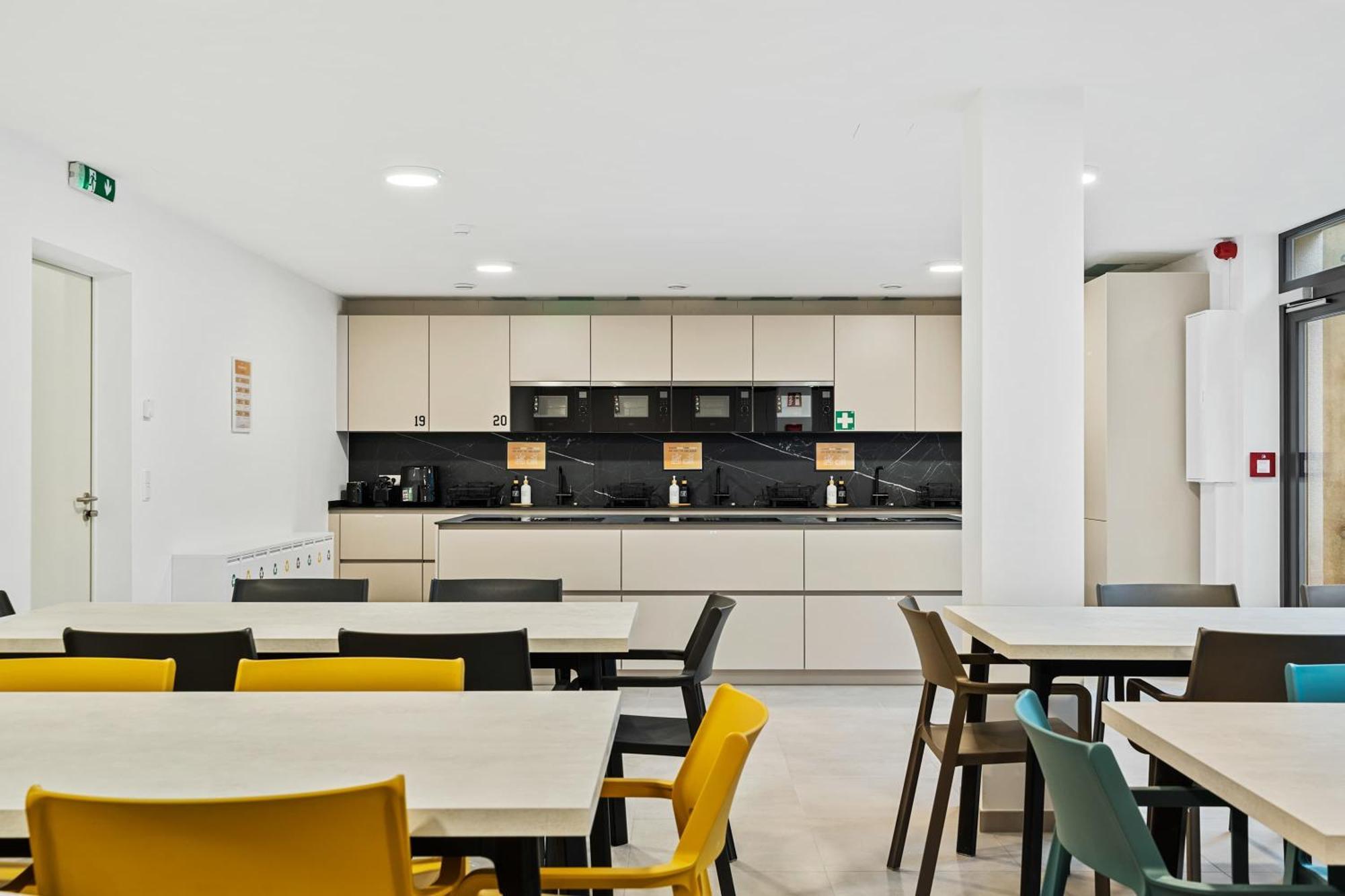 Inn Comfort & Style In Vibrant Coliving Luxemburgo