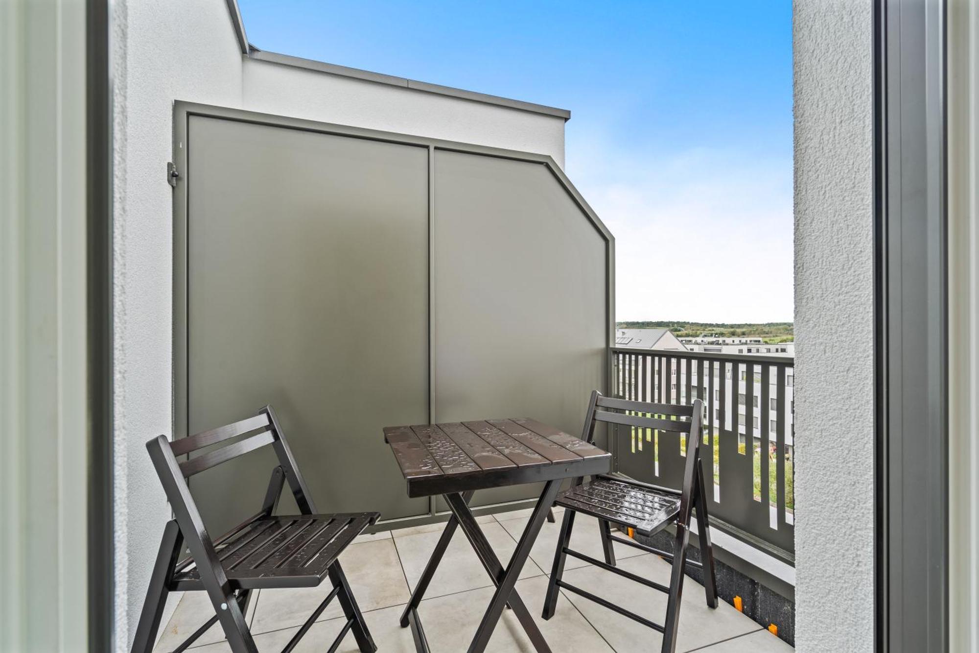 Inn Comfort & Style In Vibrant Coliving